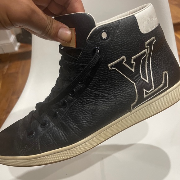 LOUIS VUITTON NAVY LEATHER TATTOO LOGO HIGH TOPS - Picture 2 of 13